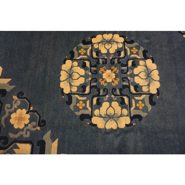 1980s Royal Blue Medallion Vintage Art Deco Modern Chinese Peking Room Size Rug For Sale - Image 9 of 15