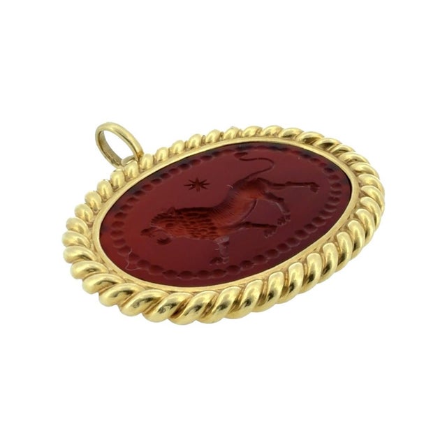 Metal Vintage 18k Gold Carnelian Lion Intaglio Pendant For Sale - Image 7 of 9