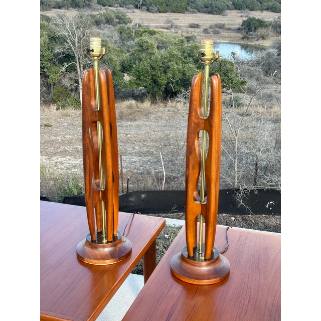 1960s Pair of Vintage C. 1960s Mid Century Modern Sculptural Walnut & Brass Table Lamps For Sale - Image 5 of 9