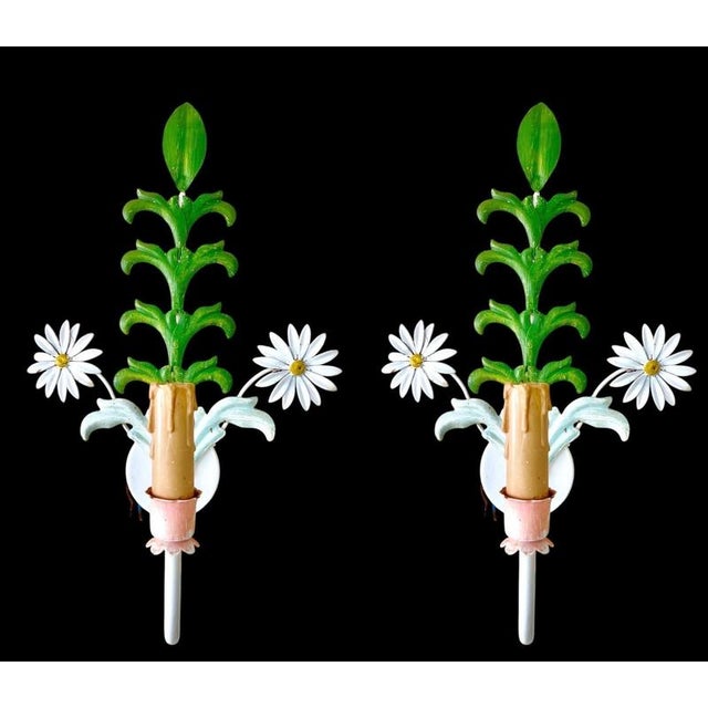 Floral Daisy Wall Lights in Hand-Painted Tole Metal, Italy, 1960s, Set of 2 For Sale - Image 9 of 9