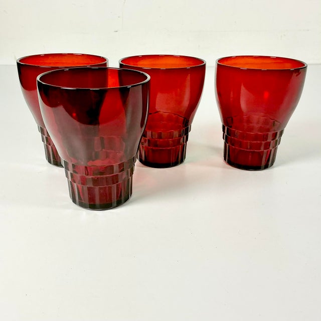 Red was an iconic color in the Art Deco era in American. This set of 4 lowball glasses are an excellent example of the...