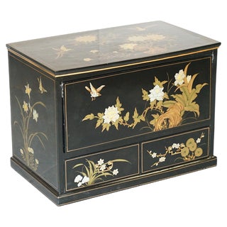 Vintage Chinese Chinoiserie TV Media Stand in Black Lacquered Paint with Bird & Flowers For Sale