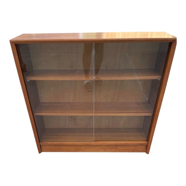 Mid Century Gibbs Furniture Display Case With Sliding Glass Doors For Sale