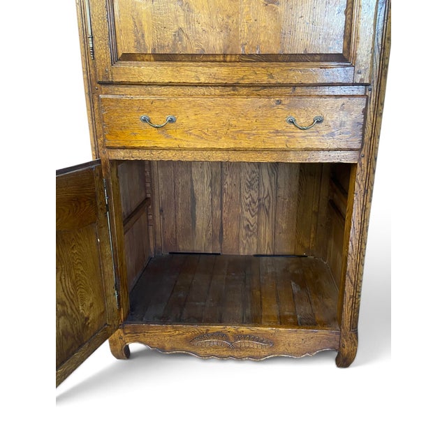 18th/19th Century Antique French Provincial Oak "Homme Debout" Cabinet For Sale - Image 11 of 14