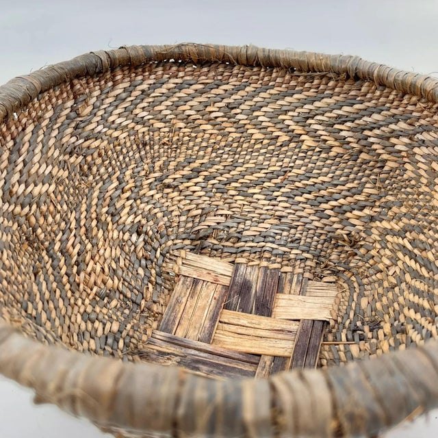 Early 20th Century Early 20th Century Rare Tonga Binga Basket Bowl 9inch MATTER COLLECTION For Sale - Image 5 of 6