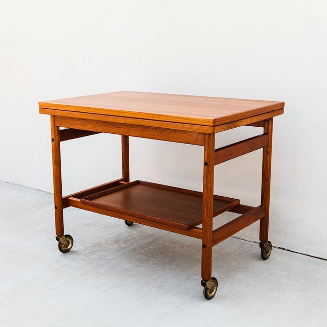 1960s Danish Modern Teak Flip Top Bar Cart by Kurt Ostervig For Sale In Los Angeles - Image 6 of 12