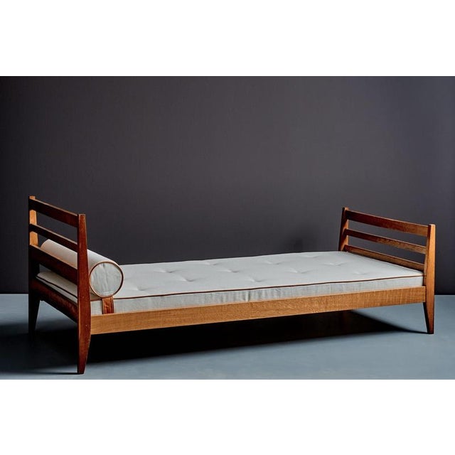 French Daybed in the manner of René Gabriel, 1940s For Sale - Image 3 of 11