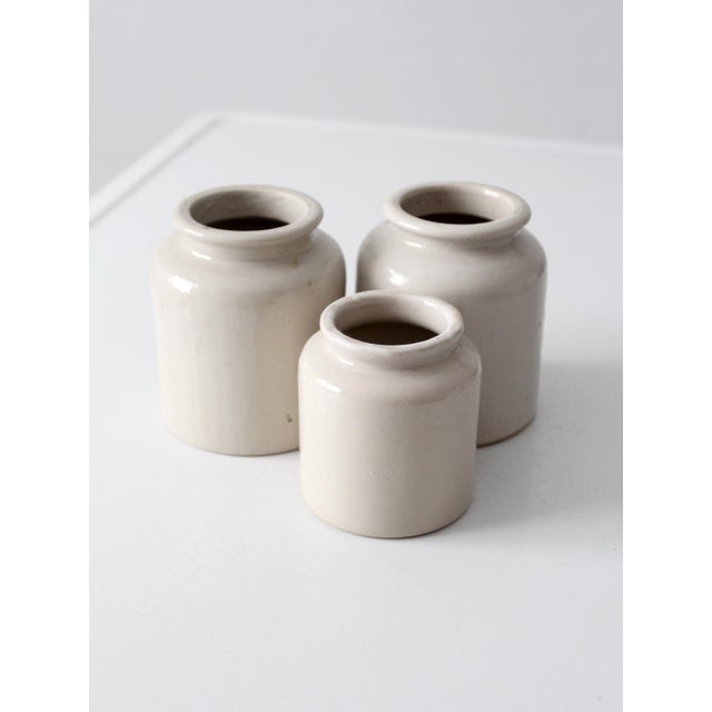 Early 20th Century Antique Early 20th Century Cream Stoneware Crocks, Set of 3 For Sale - Image 5 of 15