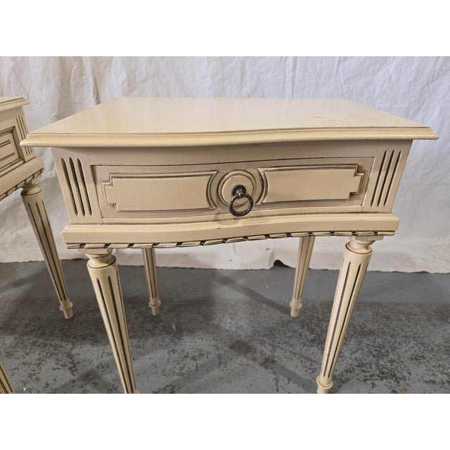 Ivory Pair of Vintage Louis XVI Style Painted Nightstands For Sale - Image 8 of 12