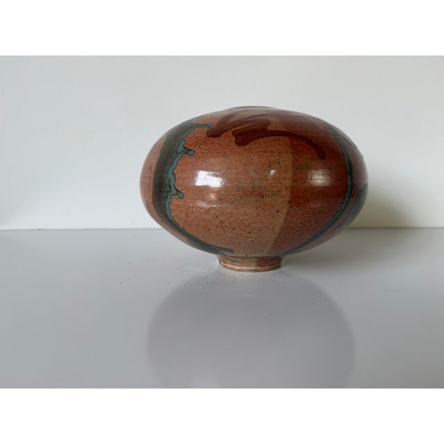 1980s Vintage Handmade Brown Glazed Studio Pottery Vase With Abstract Drip Design – Signed For Sale - Image 5 of 11