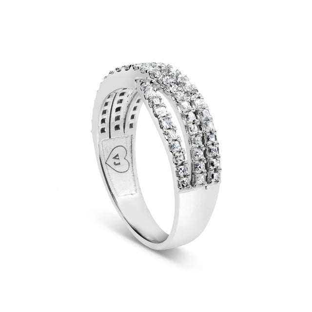 10K White Gold 3/4 Cttw Princess Natural Diamond Split Shank and Weave Band Ring (H-I Color, SI1-SI2 Clarity) - Ring Size 8 For Sale - Image 4 of 7