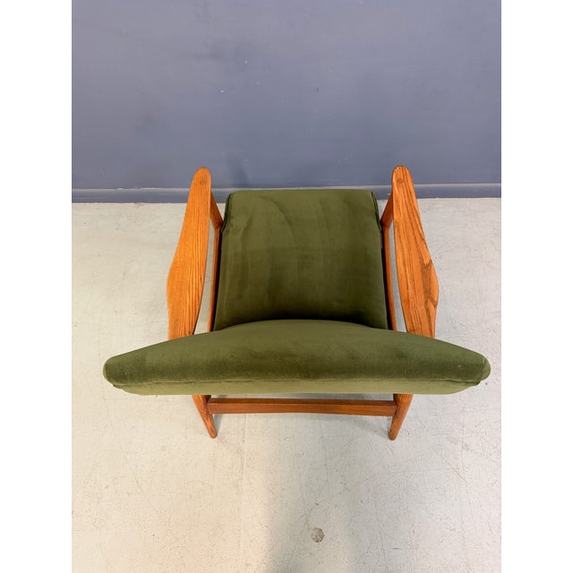 Heywood-Wakefield High-Back Lounge Chair, Sculpted Oak Frame, Olive Fabric 1960s For Sale - Image 9 of 10