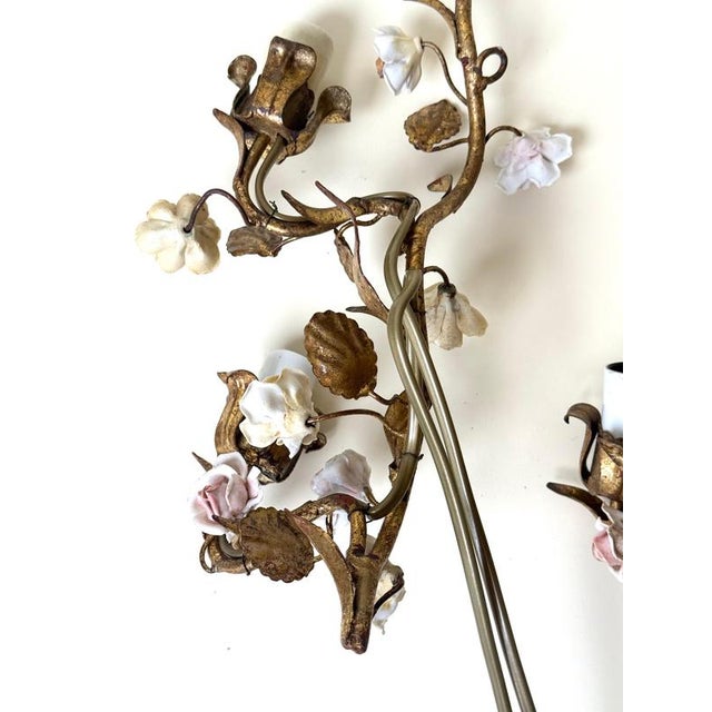 Vintage Italian Mirrored Gilt Metal and Porcelain Rose Sconces, 1940s, Set of 2 For Sale - Image 17 of 18