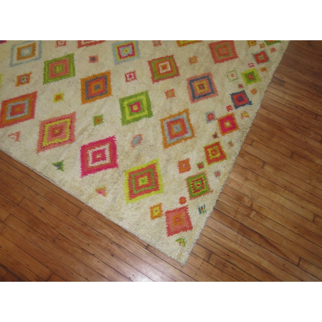 Contemporary Large Colorful Turkish Tulu Bohemian Carpet For Sale - Image 3 of 6