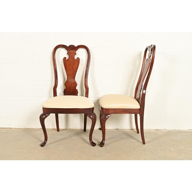 Thomasville Queen Anne Carved Solid Mahogany Side Chairs or Dining Chairs, Pair For Sale - Image 10 of 14