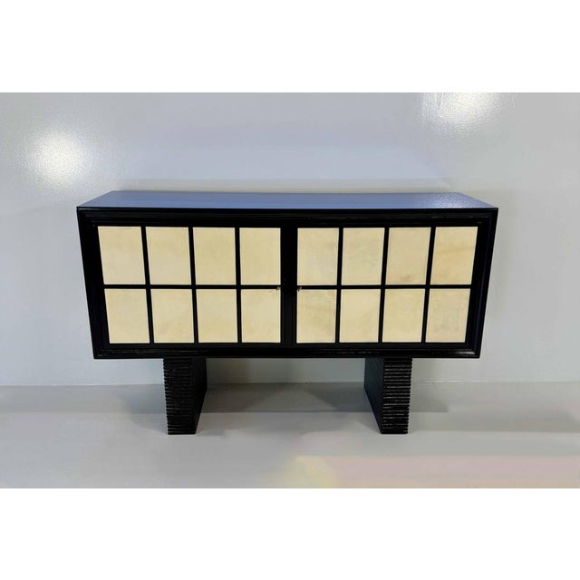 Italian Art Deco Sideboard in Parchment with Black Lacquer and Blue Mirror, 1940s For Sale - Image 3 of 18