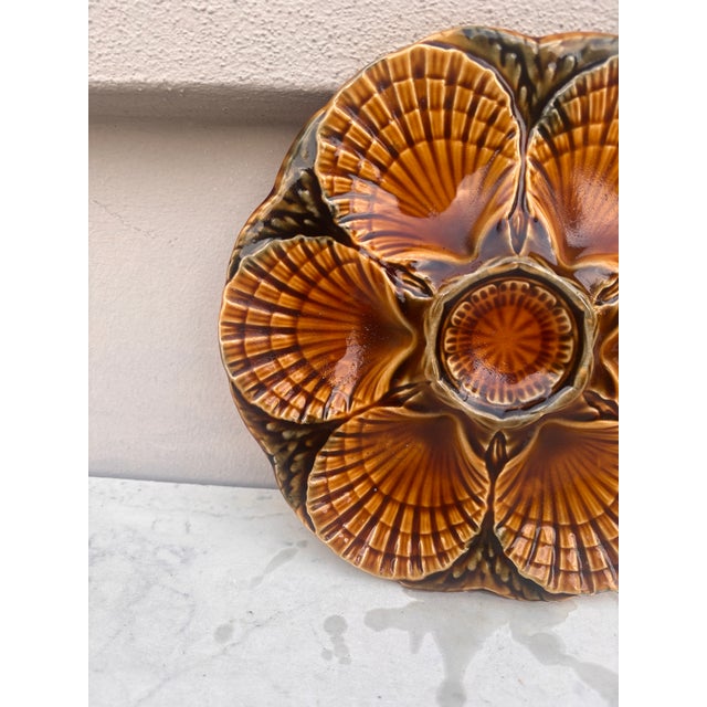 Mid-Century Modern Majolica Oyster Plate Sarreguemines Circa 1950 For Sale - Image 3 of 4
