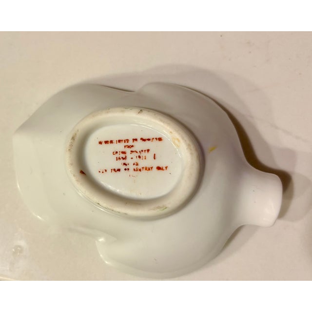 Ceramic Qing Inspired Flowers and Insects Chinoiserie Leaf Shaped Trinket Dish For Sale - Image 7 of 8