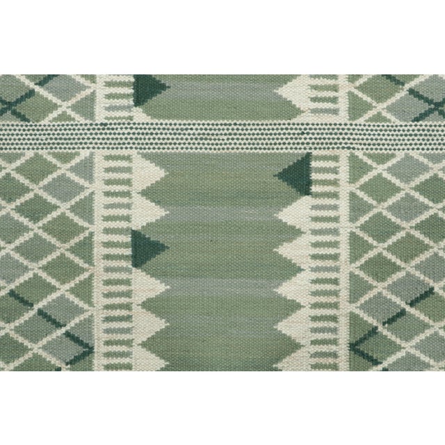 2020s Contemporary Scandinavian Style Green Geometric Wool Rug by Rug & Kilim, India For Sale - Image 5 of 9