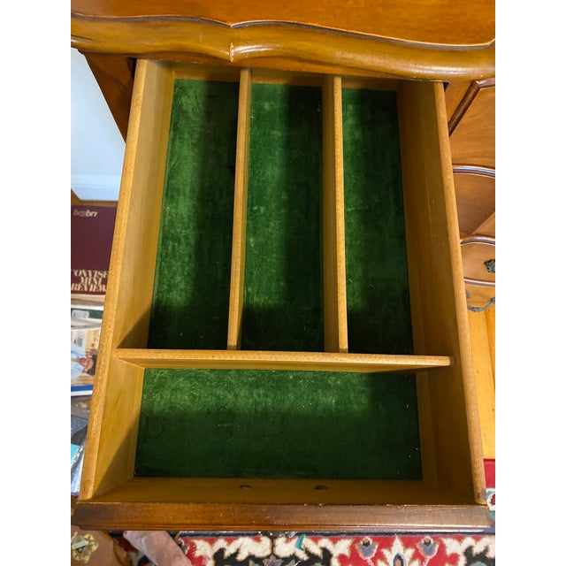 Queen Anne Rare Two Piece Mid-Century Vintage Queen Anne Mahogany Hutch With Green Leather Gold Embossed Desk and China Cabinet Features For Sale - Image 4 of 4