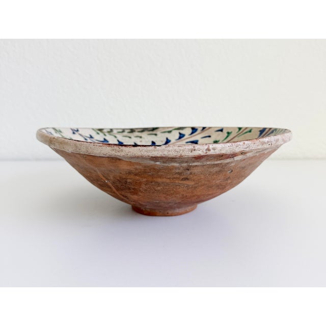 19th Century 19th Century Slipware Bowl With Hand-Painted Vine Motif For Sale - Image 5 of 13