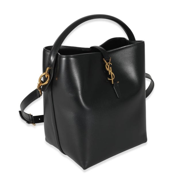 Contemporary Black Shiny Calfskin Small Le 37 Bucket Bag For Sale - Image 3 of 8