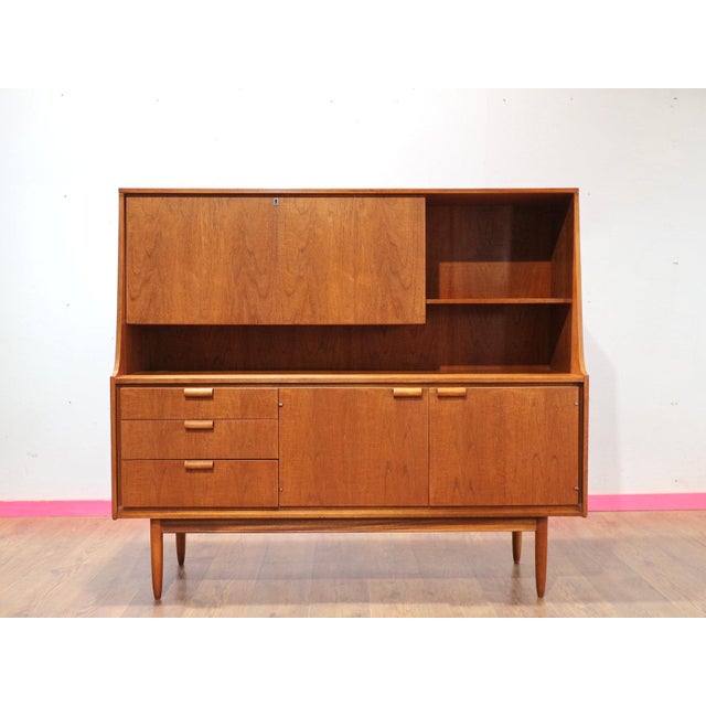 1960s Mid Century Modern Vintage Teak Tall Buffet Credenza by Austinsuite Danish Style For Sale - Image 9 of 14