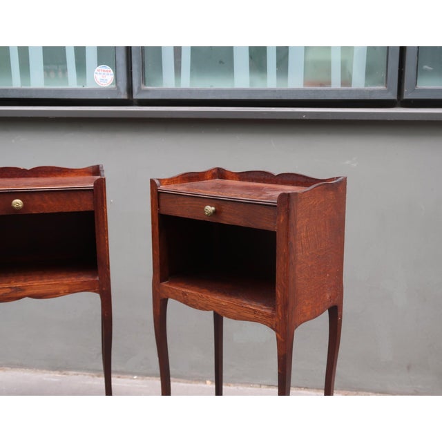 French 1950s Set of Two French Louis XV Style Side Tables Nightstands. For Sale - Image 3 of 13