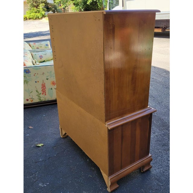 1960s American Colonial Revival Cherry Seven-Drawer Chest-on-Chest For Sale - Image 9 of 11