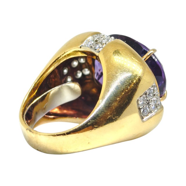 Vintage 18k Gold Large Amethyst & Diamond Ring, Size 6.5 For Sale In Las Vegas - Image 6 of 10