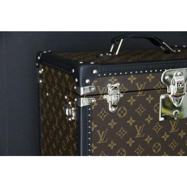 40-Watch Trunk from Louis Vuitton, 2010s For Sale - Image 3 of 18
