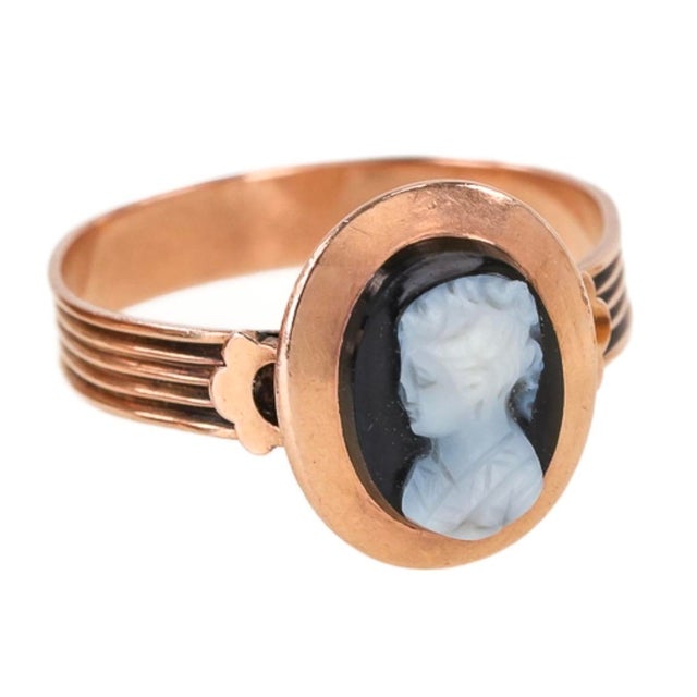 Vintage 10K Yellow Gold Black and White Cameo Portrait Ring. Cameos became particularly fashionable during the Victorian...