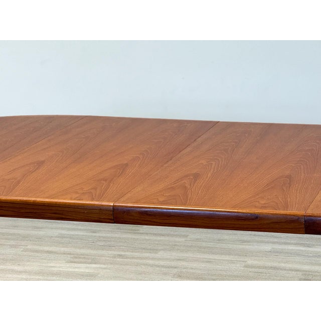 Mid-Century Modern Danish Double Extending Teak Dining Table by VV Møbler for Heals, 1960s For Sale - Image 12 of 17