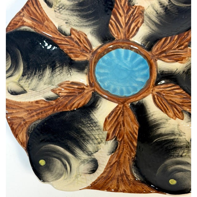 Ceramic English Majolica Fish Head Oyster Plate in the Style of Mintons or George Jones For Sale - Image 7 of 12
