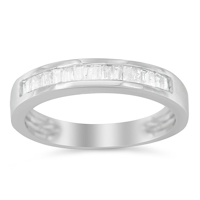 Contemporary .925 Sterling Silver 1/3 Cttw Baguette Cut Diamond Channel Set Stackable Wedding Ring (H-I Color, I1-I2 Clarity) - Size 7-1/4 For Sale - Image 3 of 6