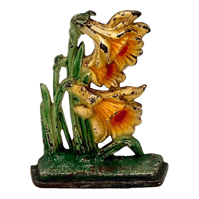 Vintage 1930s Hubley Manufacturing Co. Model #453 Cast Iron "Jonquils" Flower Doorstop With Nice Colors For Sale