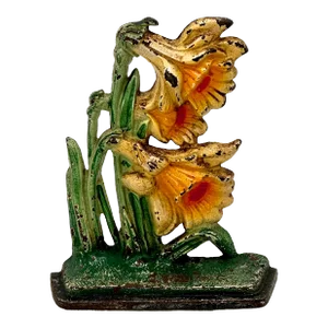Vintage 1930s Hubley Manufacturing Co. Model #453 Cast Iron "Jonquils" Flower Doorstop With Nice Colors