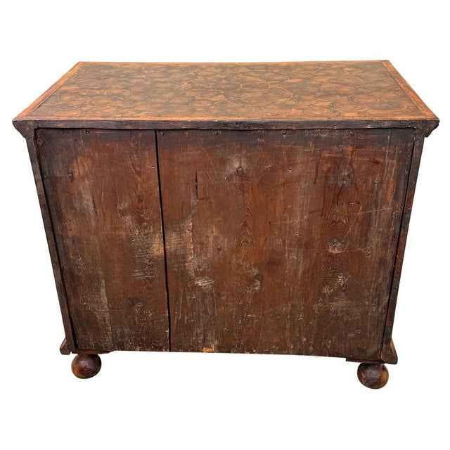 Brown Antique William & Mary Oyster Veneered Chest of Drawers, 1690 For Sale - Image 8 of 15