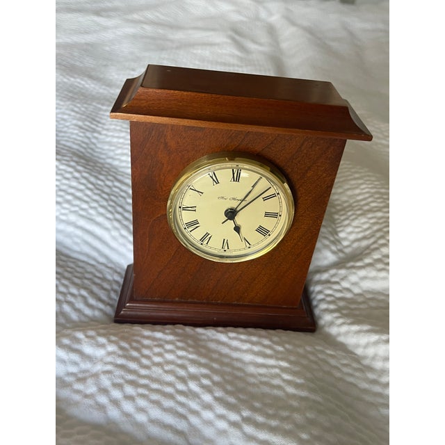 Traditional Vintage New Hampshire Company Cherry Wood Battery Desk Clock For Sale - Image 3 of 7