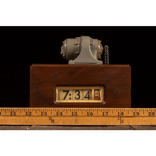 Cream Vintage "Syncrogear" Cyclometer Flip Clock by u.s. Motors For Sale - Image 8 of 8