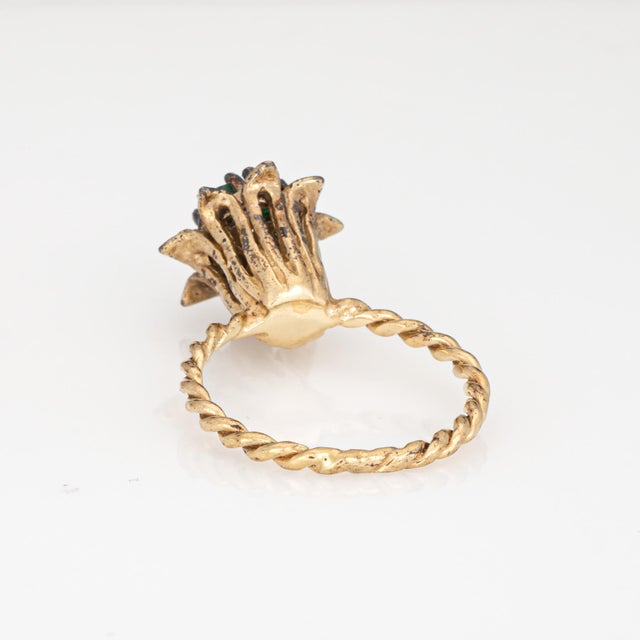 1960s Emerald Diamond Tulip Ring Vintage 14k Yellow Gold Stacking Band Estate Jewelry, Size 5.75 For Sale In Los Angeles - Image 6 of 6