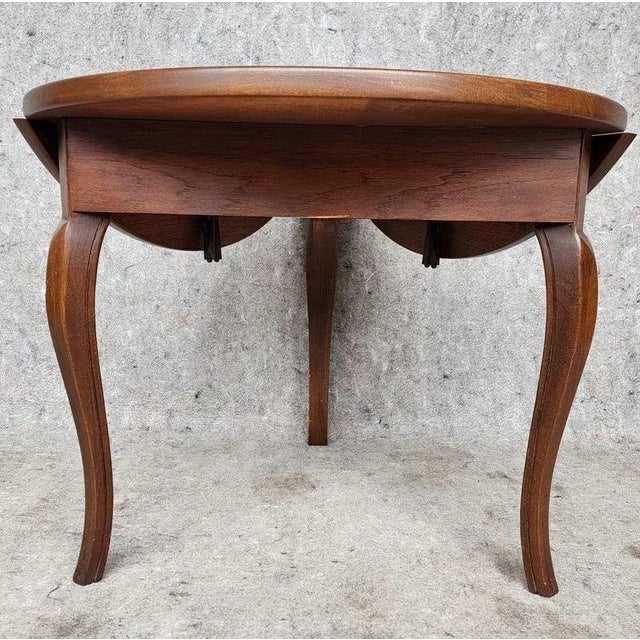 Traditional 1960s Lane Furniture Vintage Triangular Drop Leaf Handkerchief Accent Table For Sale - Image 3 of 7