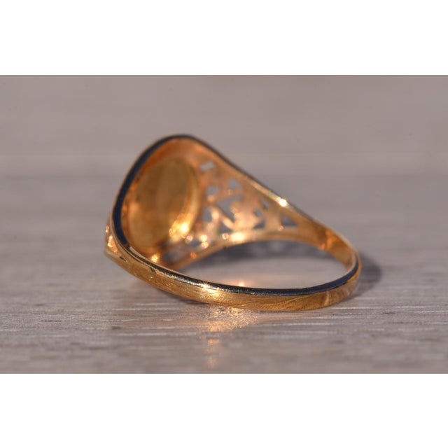 Mid 20th Century The Frie: Vintage Yellow Gold Signet Ring With Filigree For Sale - Image 5 of 10