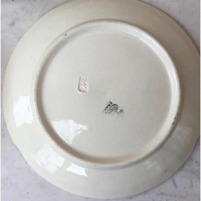 Late 19th Century Late 19th Century Majolica Strawberries Plate Choisy Le Roi For Sale - Image 5 of 5