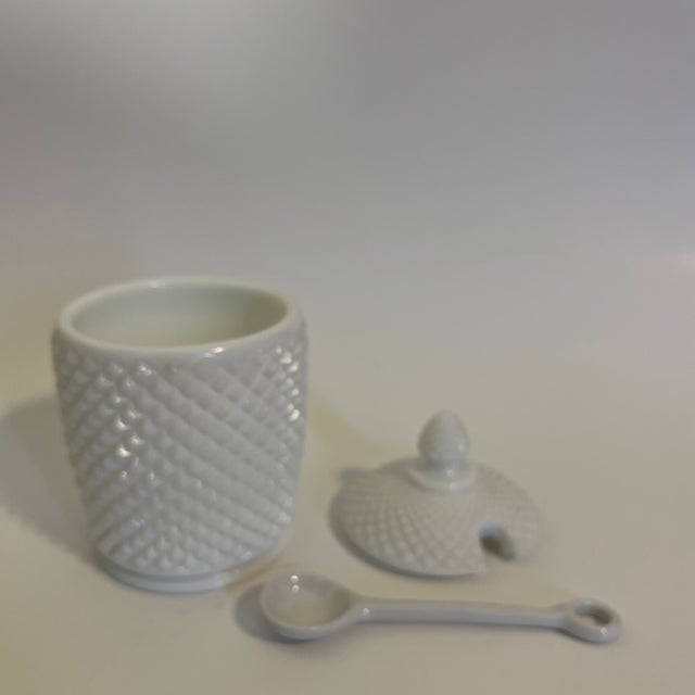 1920s 1920s Westmoreland English Hobnail Milk Glass Jam or Honey Jar With Lid and Porcelain Spoon For Sale - Image 5 of 10