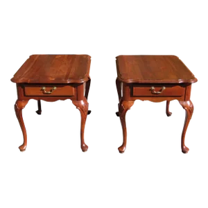 Pair Ethan Allen Georgian Court Queen Anne Style Solid Cherry End Tables Nightstands