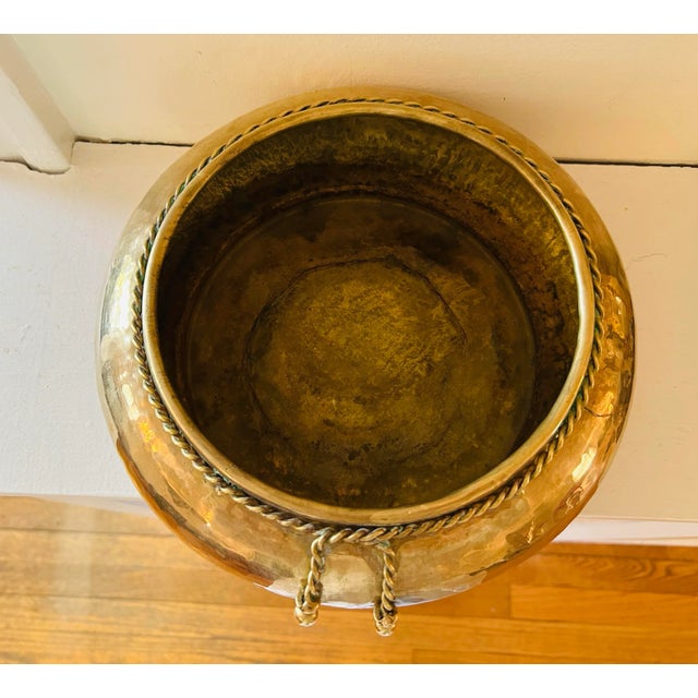 1980s Large Solid Brass Hammered Trompe I’Oeoil Ribbon Tassel Cachepot, 11" Across For Sale - Image 4 of 4