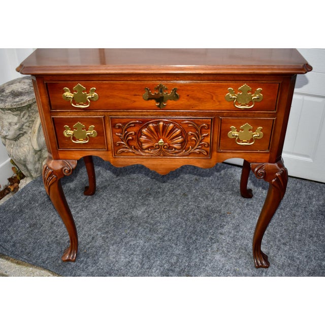 Councill Craftsmen Mahogany Lowboy Vintage Chippendale Console Shell Carved For Sale - Image 9 of 17