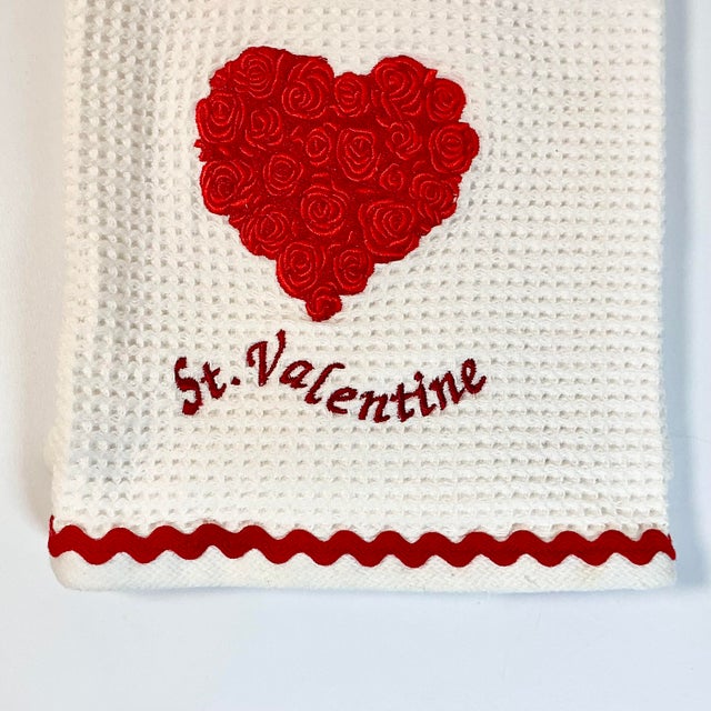 American Vintage Hollywood Regency St. Valentine Waffle Kitchen Towel With Roses Heart For Sale - Image 3 of 13