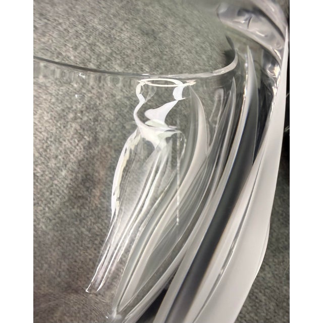 Transparent 1990s Lalique France Double Signed Dated 10.23.93 Frosted Crystal Tulip Leaf Bowl For Sale - Image 8 of 8